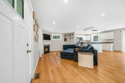 130 Concord Road Lee NH 03861