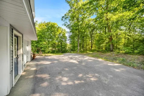 130 Concord Road Lee NH 03861