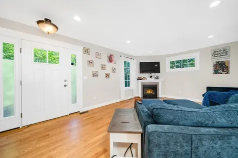 130 Concord Road Lee NH 03861