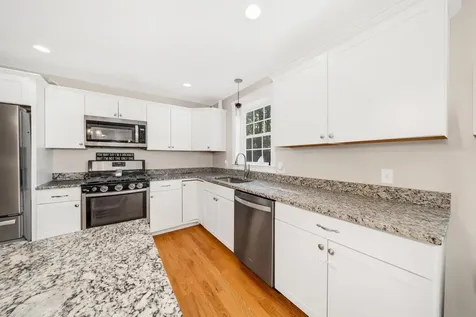 130 Concord Road Lee NH 03861