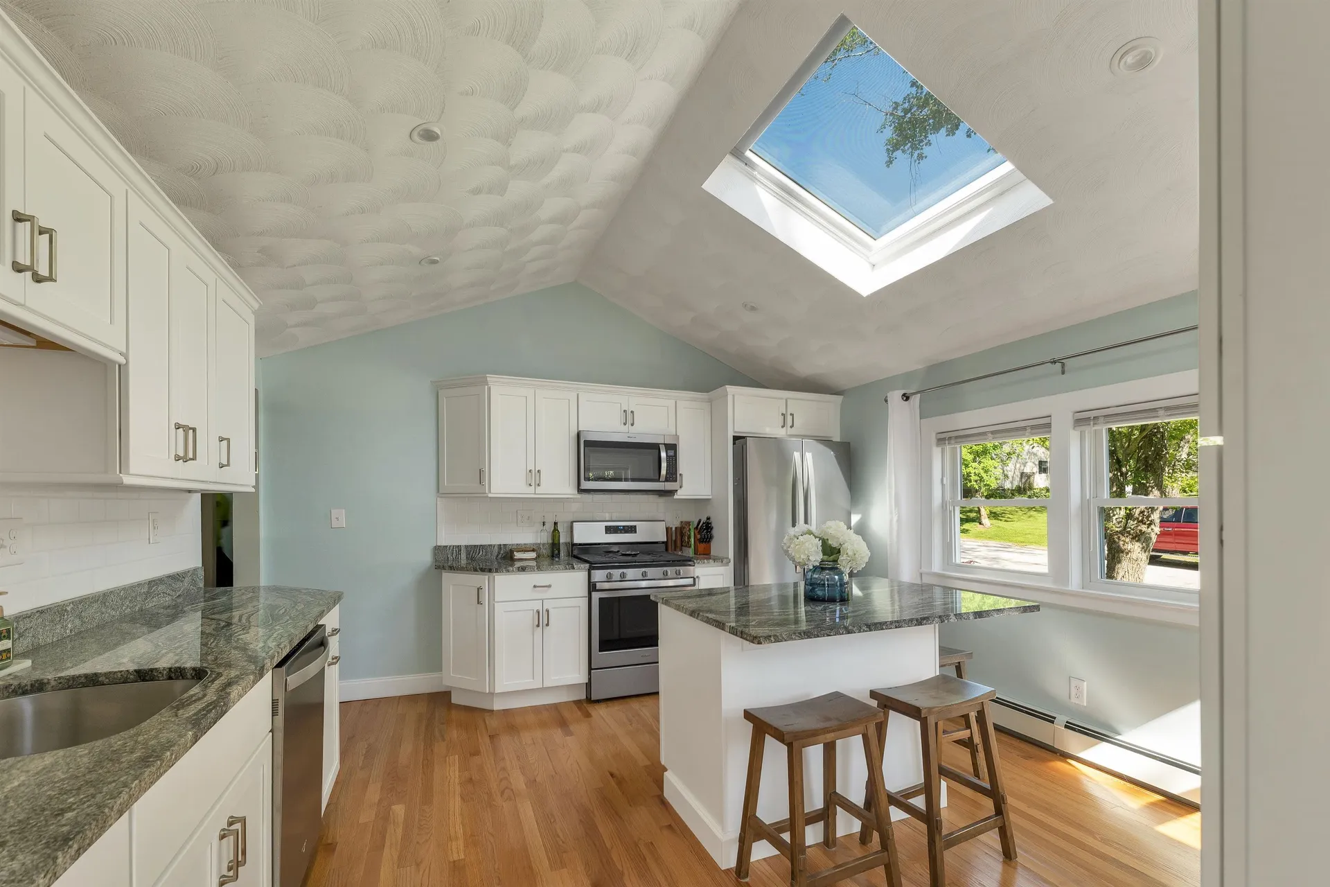 5 Frenette Drive Hudson NH 03051