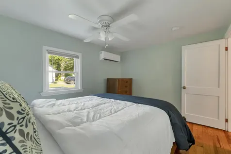 5 Frenette Drive Hudson NH 03051