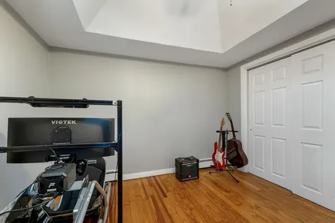 5 Frenette Drive Hudson NH 03051