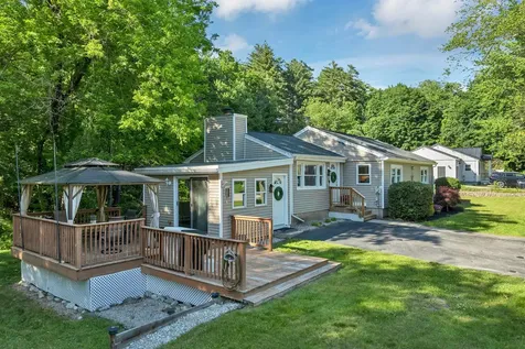 5 Frenette Drive Hudson NH 03051