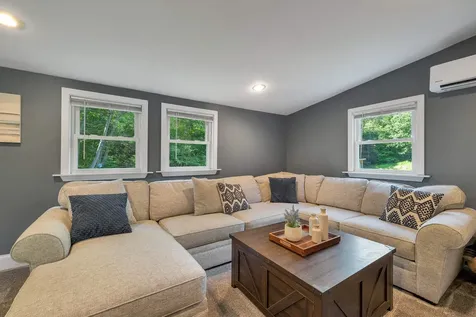 5 Frenette Drive Hudson NH 03051