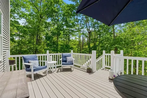 66 Redwood Way Manchester NH 03102