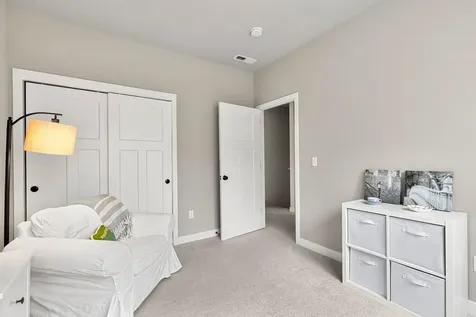 66 Redwood Way Manchester NH 03102