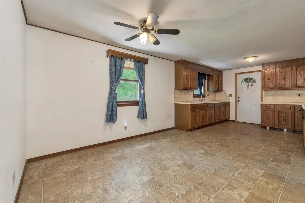 12 Cameron Drive Farmington NH 03835