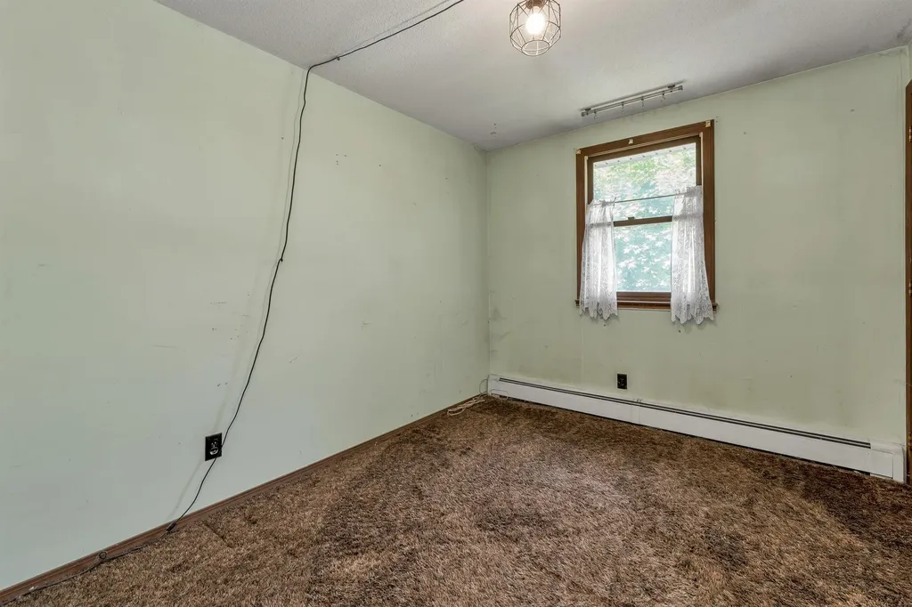12 Cameron Drive Farmington NH 03835