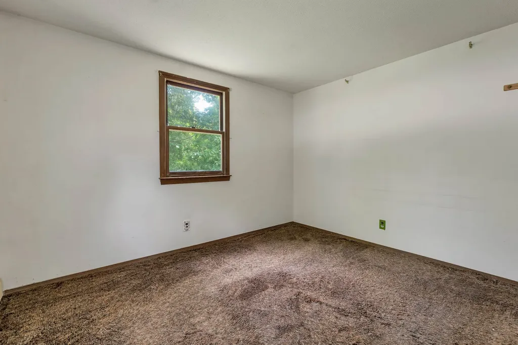 12 Cameron Drive Farmington NH 03835