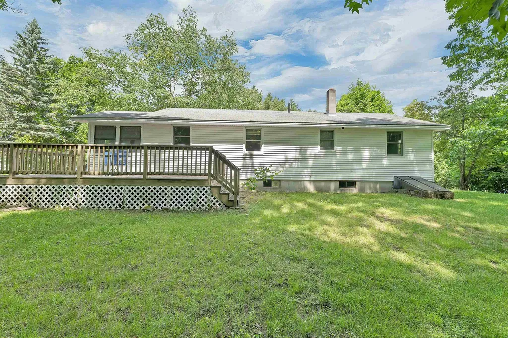 12 Cameron Drive Farmington NH 03835