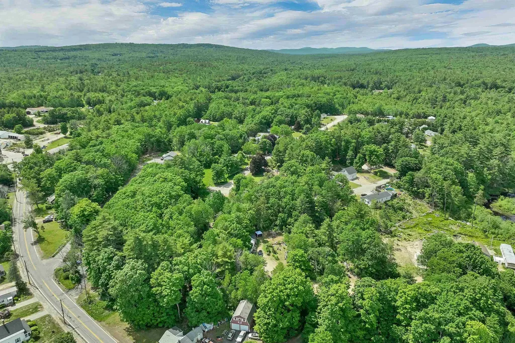 12 Cameron Drive Farmington NH 03835