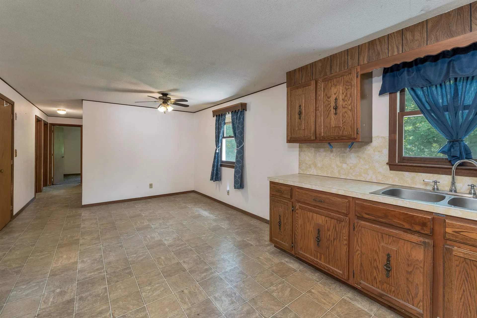 12 Cameron Drive Farmington NH 03835