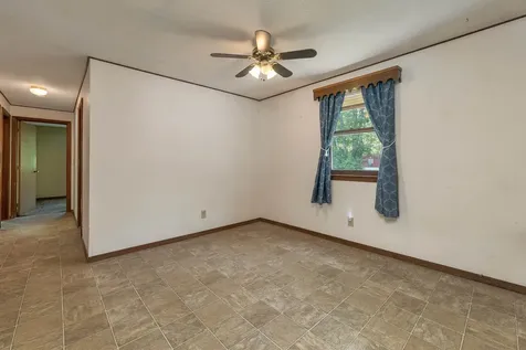 12 Cameron Drive Farmington NH 03835