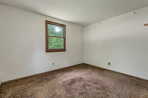 12 Cameron Drive Farmington NH 03835