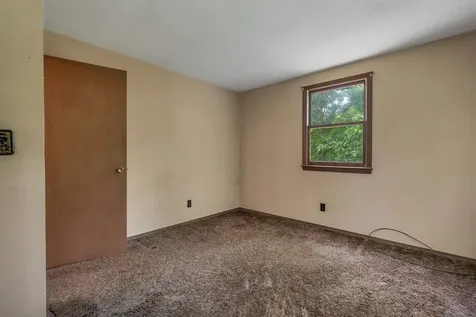 12 Cameron Drive Farmington NH 03835