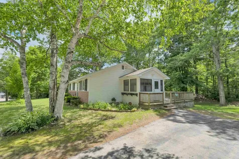 12 Cameron Drive Farmington NH 03835