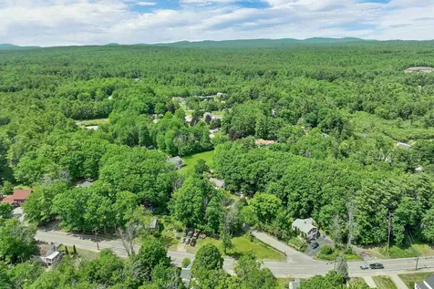 12 Cameron Drive Farmington NH 03835
