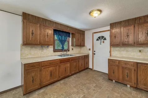 12 Cameron Drive Farmington NH 03835