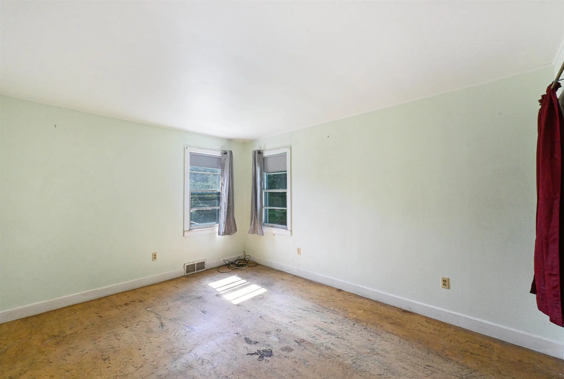 5747 Shelburne Road Shelburne VT 05482