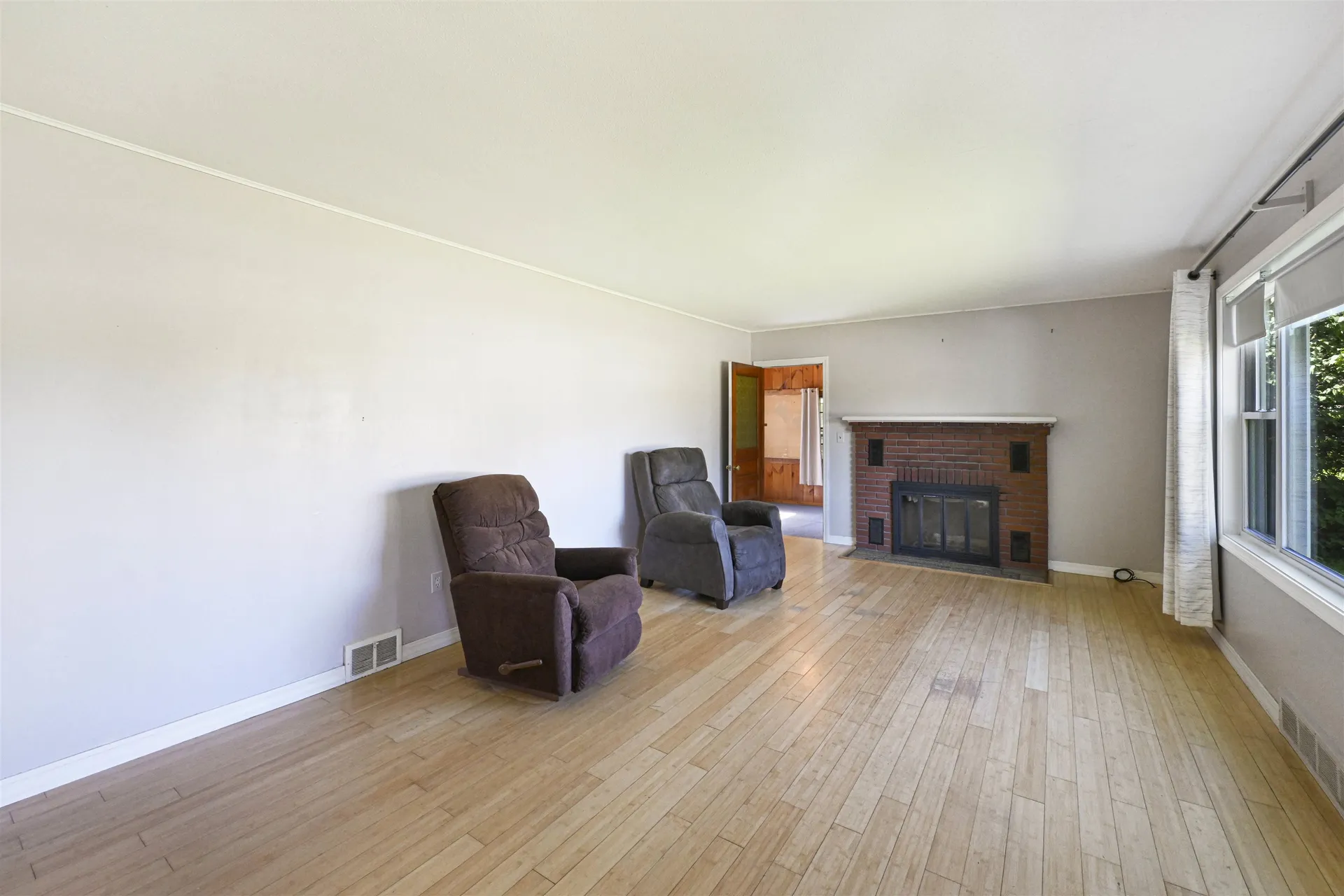 5747 Shelburne Road Shelburne VT 05482