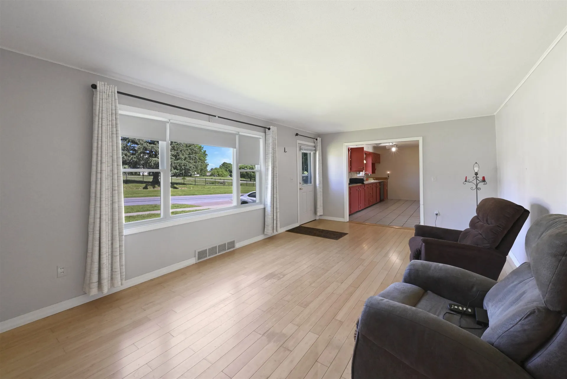 5747 Shelburne Road Shelburne VT 05482