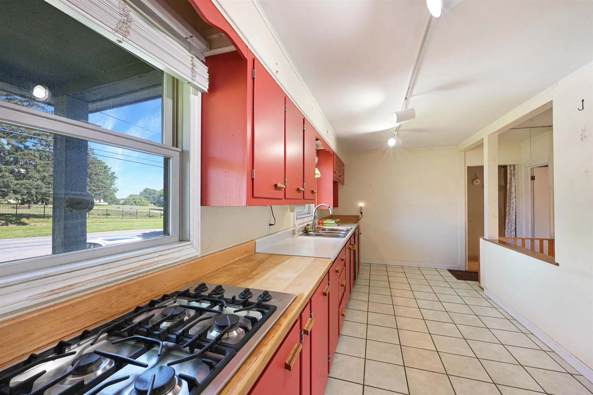 5747 Shelburne Road Shelburne VT 05482