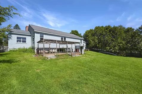 5747 Shelburne Road Shelburne VT 05482