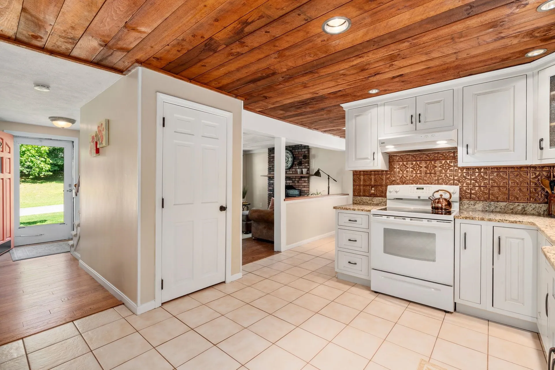 2 Grandview Road Windham NH 03087