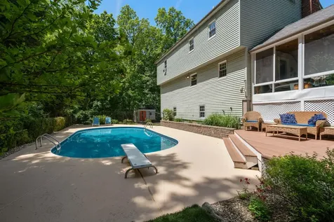 2 Grandview Road Windham NH 03087