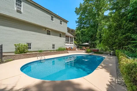 2 Grandview Road Windham NH 03087
