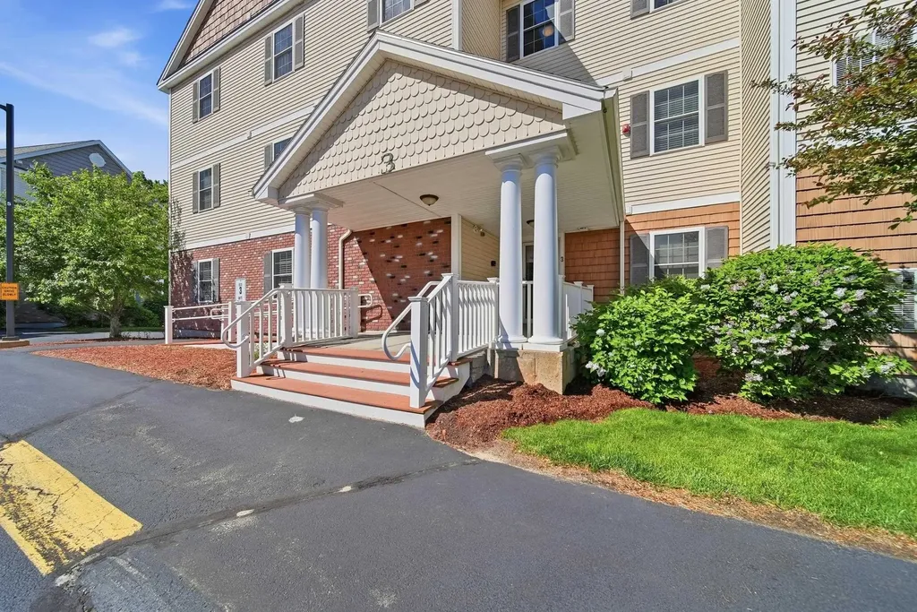 65 Fordway Extension Derry NH 03038
