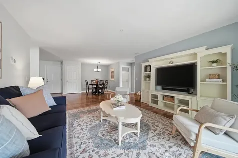 65 Fordway Extension Derry NH 03038