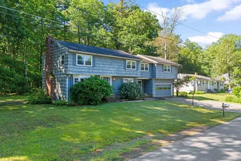 20 Garrison Road Salem NH 03079