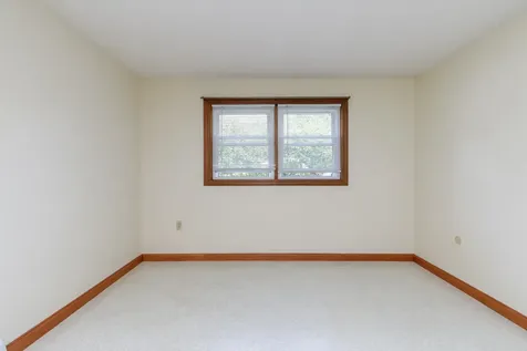 90 Dawson Avenue Manchester NH 03104