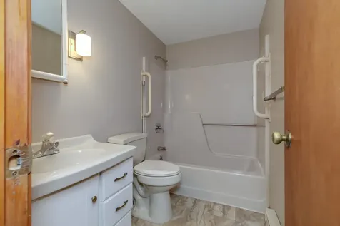 90 Dawson Avenue Manchester NH 03104