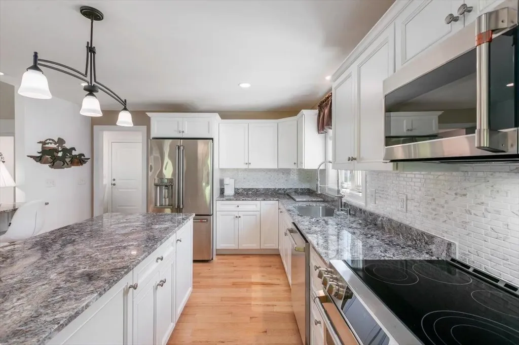 25 Ridgeview Drive Candia NH 03034