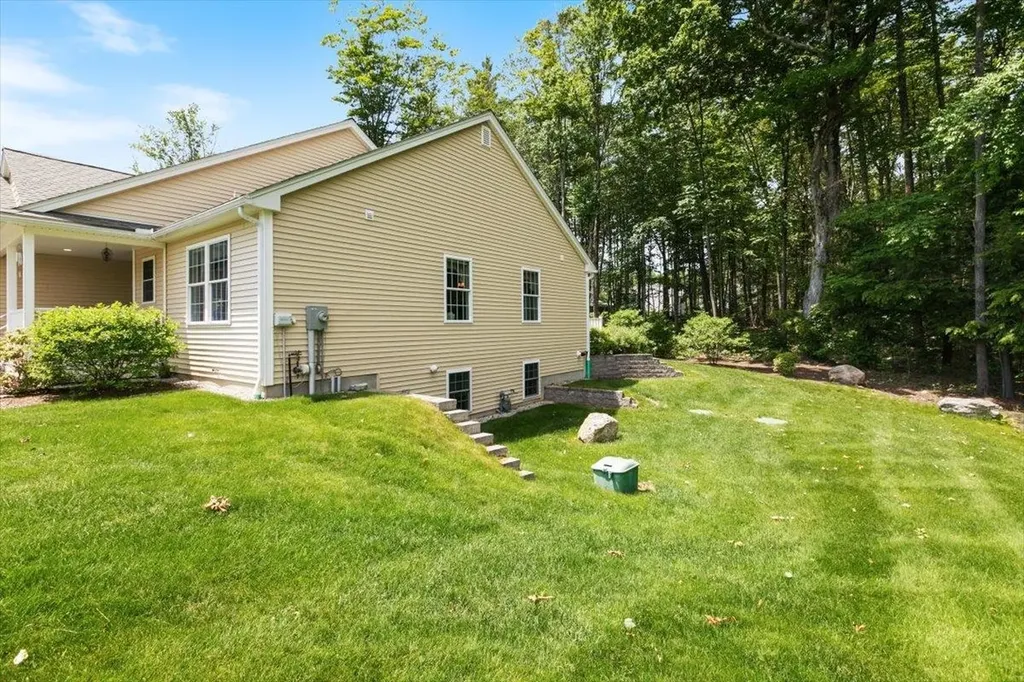 25 Ridgeview Drive Candia NH 03034