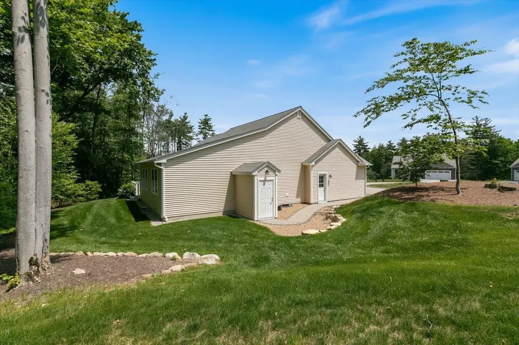 25 Ridgeview Drive Candia NH 03034