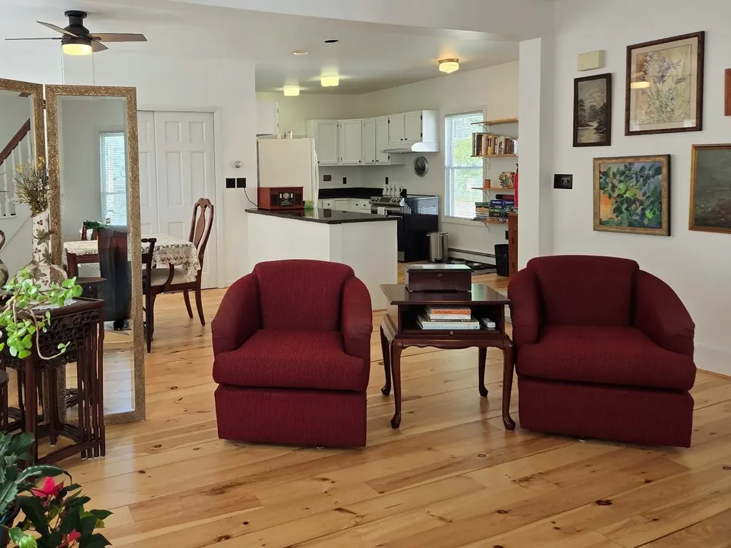 5 1/2 Lyndon Street Concord NH 03301