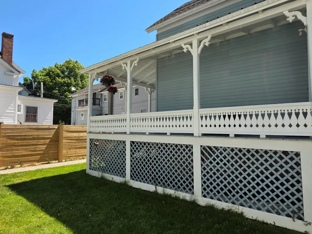 5 1/2 Lyndon Street Concord NH 03301