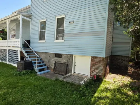 5 1/2 Lyndon Street Concord NH 03301
