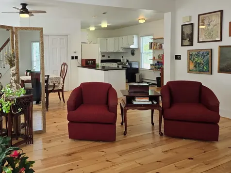 5 1/2 Lyndon Street Concord NH 03301