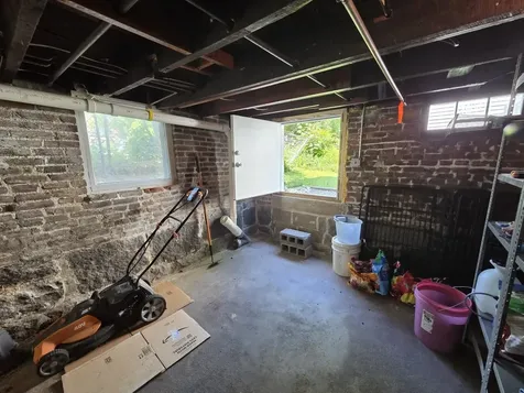 5 1/2 Lyndon Street Concord NH 03301
