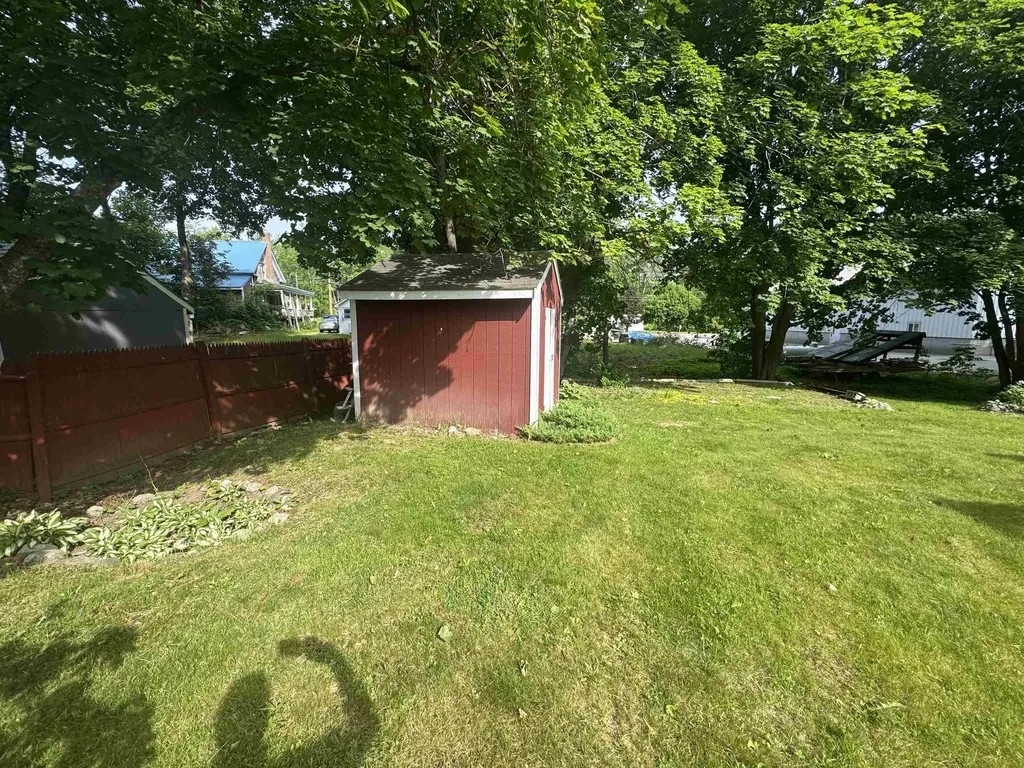 19 Huckins Street Ossipee NH 03814