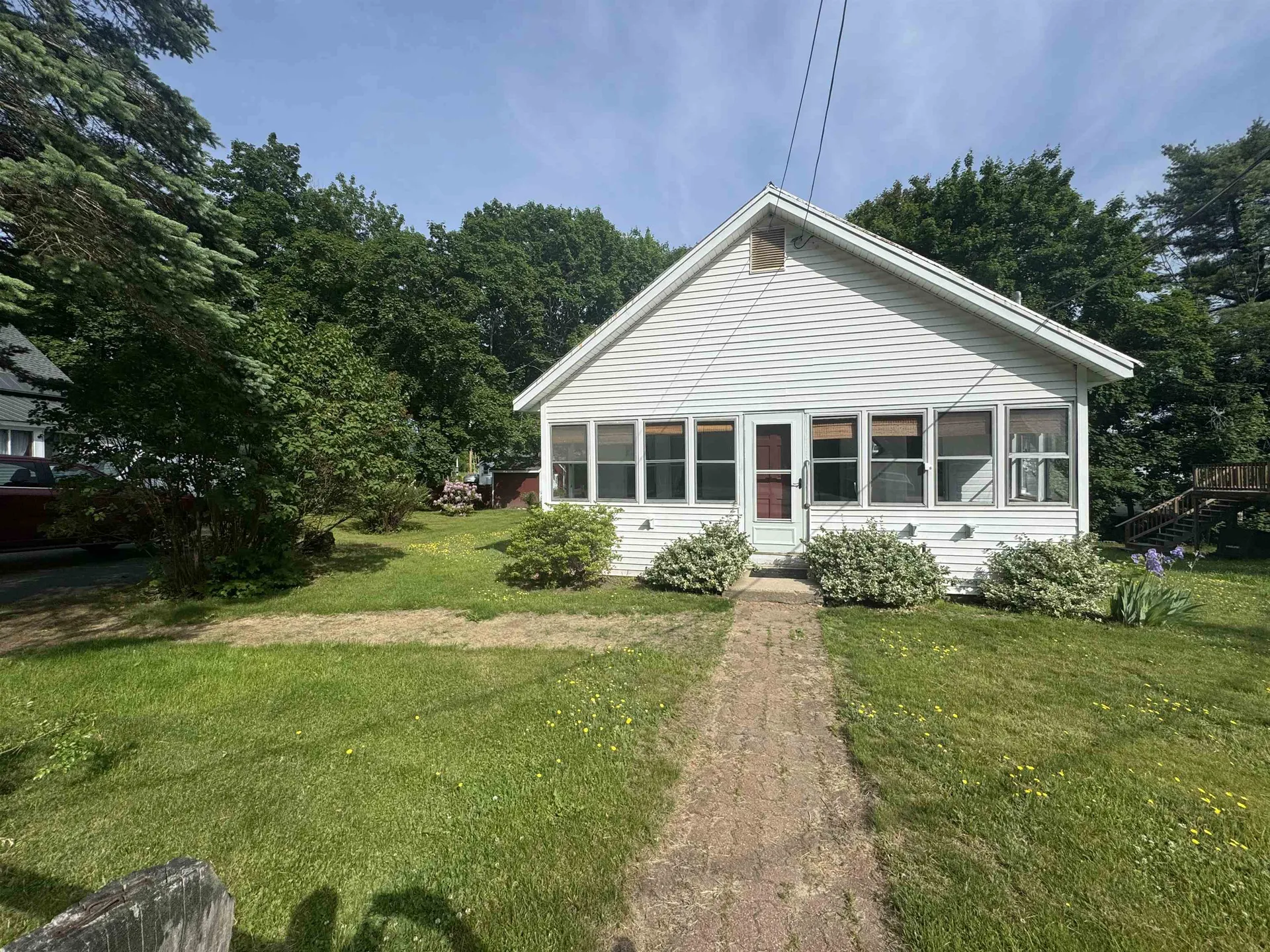 19 Huckins Street Ossipee NH 03814