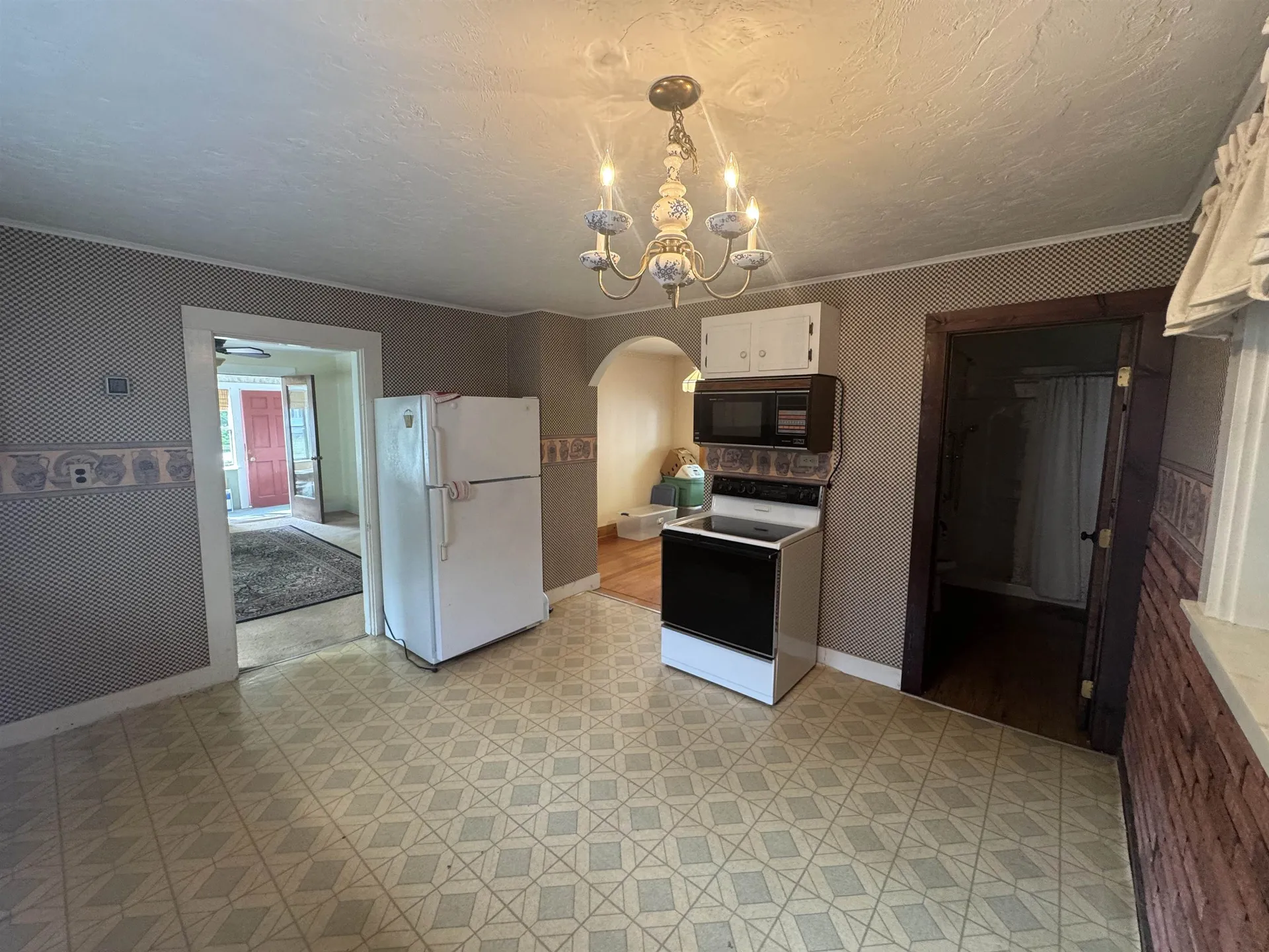 19 Huckins Street Ossipee NH 03814