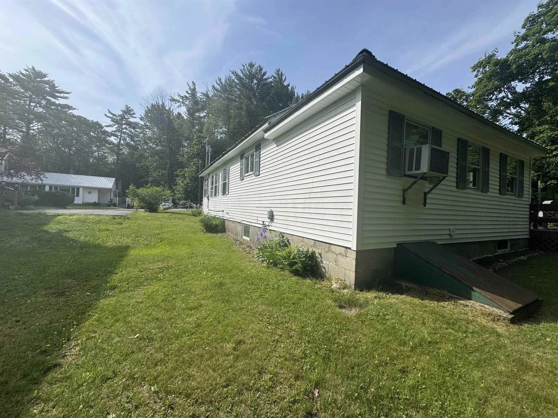 19 Huckins Street Ossipee NH 03814