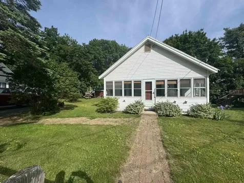 19 Huckins Street Ossipee NH 03814