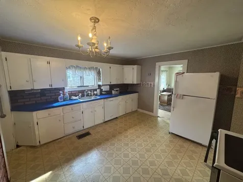 19 Huckins Street Ossipee NH 03814